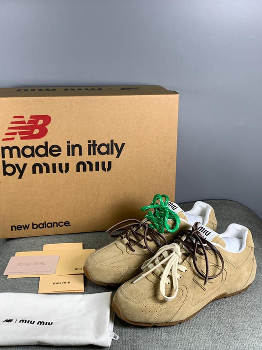 New Balance Miu Miu