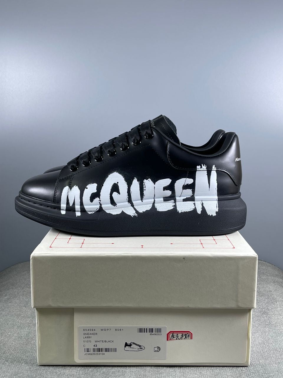 Alexander Mcqueen